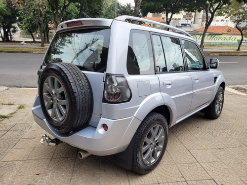 Mitsubishi Pajero TR4 2.0 4X2 16V 140CV FLEX 4P AUTOMÁTICO