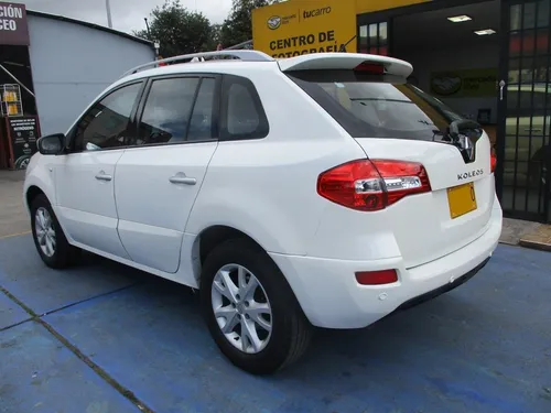 Renault Koleos DYNAMIQUE 4X4 2500CC MT AA