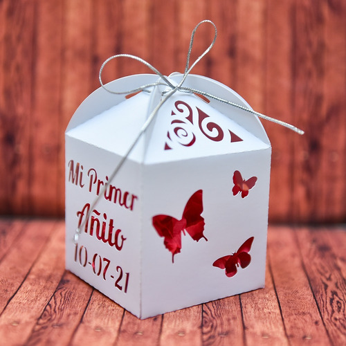 10 Cajas Caladas Mariposas 10x17cm Personalizadas