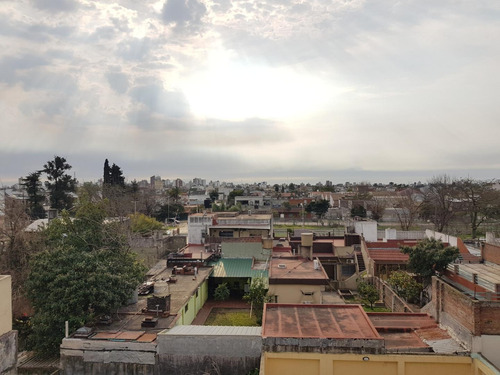 Imagen 12 de 14 de Departamento En Venta En Villa Luzuriaga