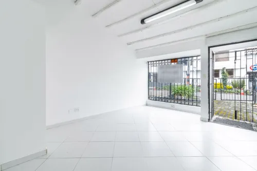 Oficina En Arriendo En Santa Paula. Cod A5872