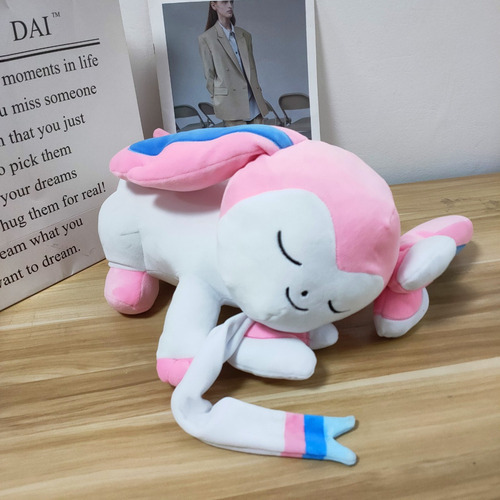 Boneca De Pelúcia Pokémon Eeveelution Sleep Sylveon