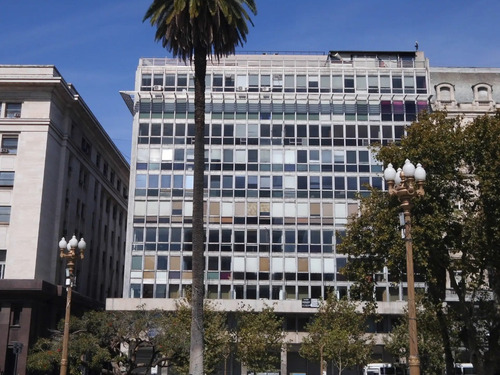 Dueño Directo Alquila Amplia Oficina Amueblada Con Vista A Plaza De Mayo