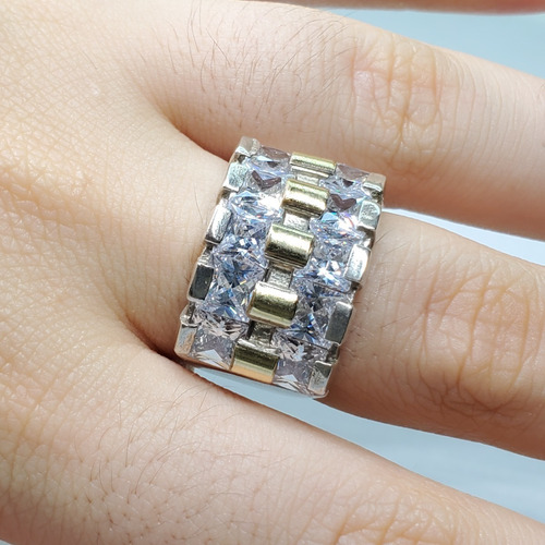 Imagen 6 de 10 de Anillo Plata Y Oro 2 Hileras Piedras Cuadradas Cubic