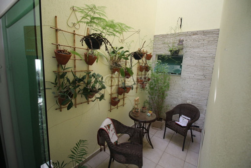 Imagem 8 de 15 de Sobrado 169m² À Venda No Bairro Saúde 3 Suítes 3 Vagas - Ph28416