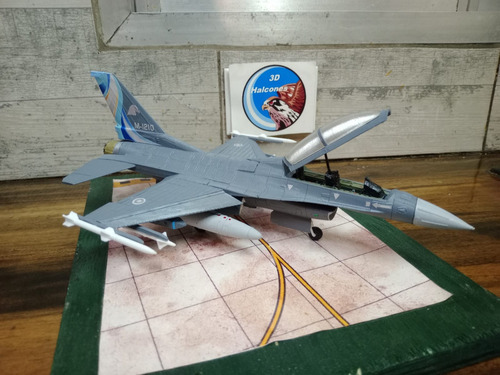 Maqueta De Avión Argentino F-16b Block 10 Mlu Escala 1/48