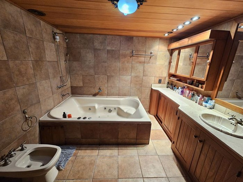 Nuevo Valor - Chalet Barrio Ex Malibu - Estilo Texana