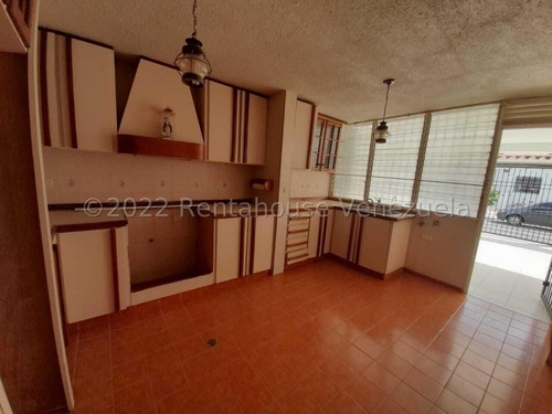 Imagen 24 de 30 de Casa Quinta En Venta En La Urbanización La Rosaleda Zona Este De Barquisimeto Lara, 04245937542 Numero De Contacto Directo, Cerca A La Entrada De Barquisimeto