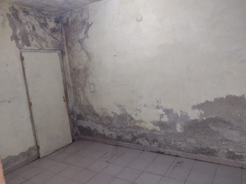 Casa Con Departamento Incluído ( Leer Descripción )
