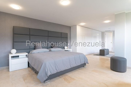 Agp Apartamento En Venta En Colinas De Valle Arriba, Moderno Con Bella Vista Y Áreas Sociales 25-23222 Ys