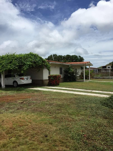 Imagen 10 de 12 de Rio Chico Los Apamates En Casa En Venta