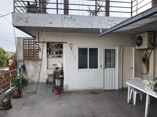 Imagen 12 de 18 de Venta 2 Casas + Deposito- Entradas Indep. Caseros