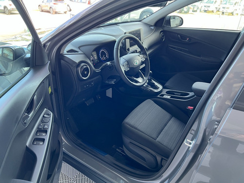 Imagen 9 de 13 de Hyundai Kona Hibrida Safe 0 Km