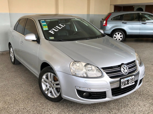 Volkswagen Vento 2.5 Luxury Wood