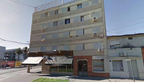 Imagen 2 de 14 de Venta Departamento Barrio Hospitales 2 Dormitorios Con Patio Permutas