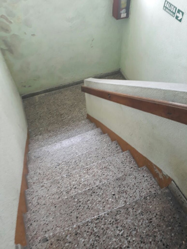Imagen 5 de 9 de Departamento En Venta En Lanús
