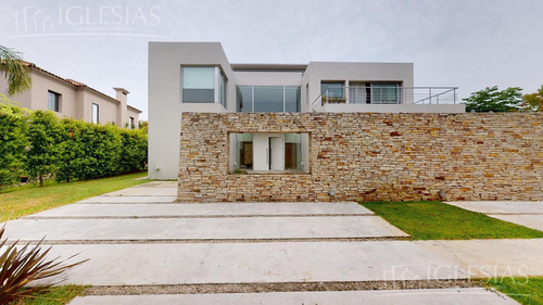 Imagen 3 de 30 de Tour 360° - Casa En Venta Y Alquiler - Barrio La Isla, Nordelta