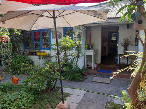 Casa Gran Terreno Ñuñoa. Precio Rebajado !!!