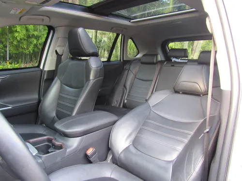Toyota RAV4 LIMITED CC2500 BLINDAJE 2+ AUTOMATICA 4X2 202 HP