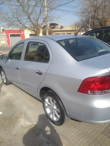 Volkswagen Voyage 1.6 Comfortline Imotion Plus 2012