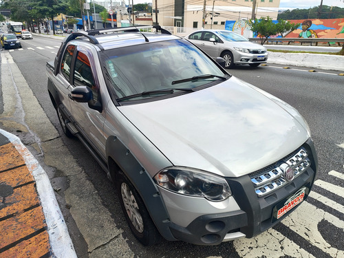 Fiat Strada 1.8 16v Adventure Cab. Dupla Flex 2p