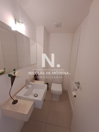 Impecable Departamento, Comodo E Iluminado En Edificio Unique