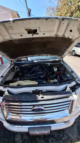 Ford Explorer Limited V8 Sync 4x2 Mt