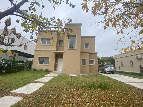 Imagen 1 de 14 de Susana Aravena Propiedades Casa En Venta Santa Guadalupe Pilar Del Este