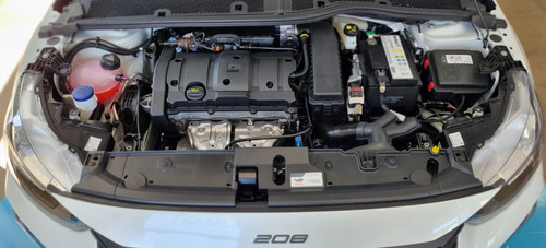 Peugeot 208 1.0T Allure Pack
