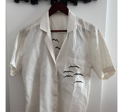 Camisa Blanca Ml Mediterránea Con Bordados Y Pedrería Dorada