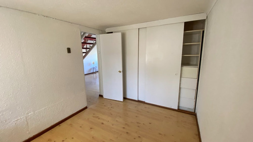 Buena Casa Con Depto Interior, Sector Los Condores Thno