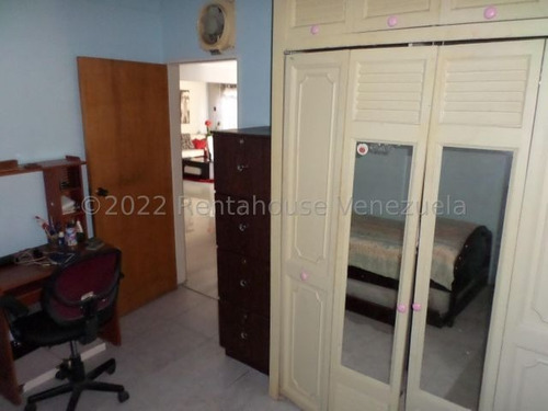 Imagen 17 de 30 de Casa En Venta En Fundalara Barquisimeto