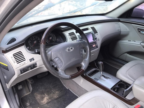 Imagem 6 de 7 de Sucata Hyundai Azera Prata 3.3 V6 2008/2009 Gasolina 245cvs