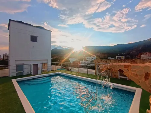 Se Vende Hermoso Apartaestudio En La Flora, En 3 Piso Con Ascensor Para Rentas Cortas O De Larga Estancia Totalmente Amoblado En Cali-valle Del Cauca