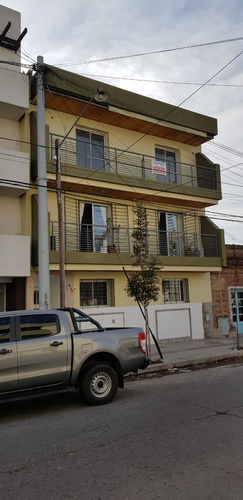 Dpto. Alto Alberdi 2 Dorm. Zona Jerónimo Del Barco.