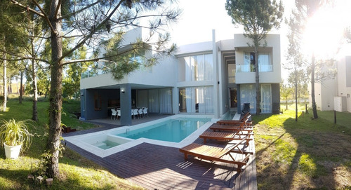 Imagen 1 de 30 de Casa En Costa Esmeralda En Venta - Golf Ii 349