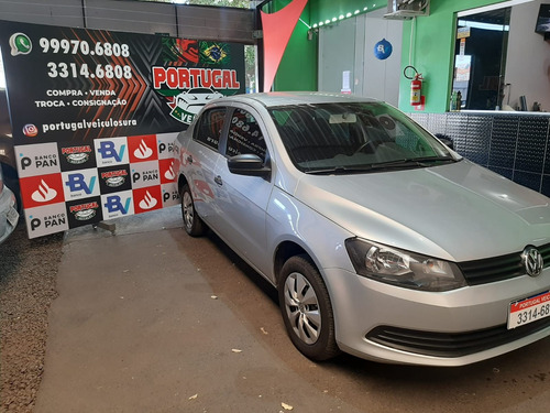 Imagem 1 de 14 de Volkswagen Voyage Trendline 1.6 Prata 2015