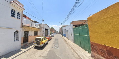 Casa En Venta, Frac. Centro, Salamanaca, Guanajuato. 3 Recamaras, 3 Baños, 2 Estacionamientos. ¡¡¡ Remate Bancario !!! -jmjc9