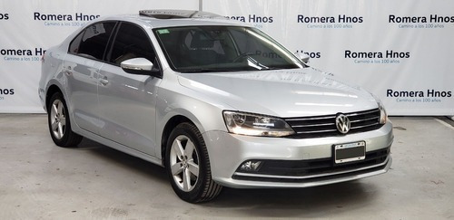Imagen 4 de 9 de Vw Vento Advance Plus 2.5 Nafta Mt 2015 Romera Hnos Balcarce