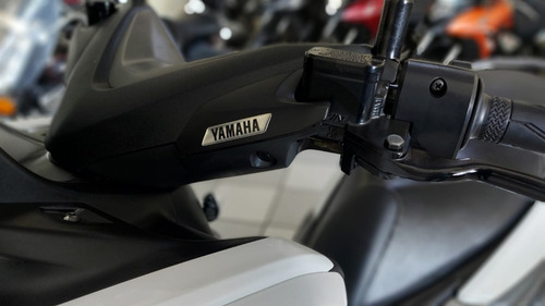 Imagem 6 de 15 de Yamaha Nmax 160 Abs