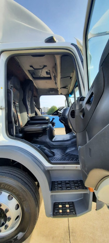 Mb Atego 1719 4x2, Ano 2019/20 Com Baú De Alumínio.