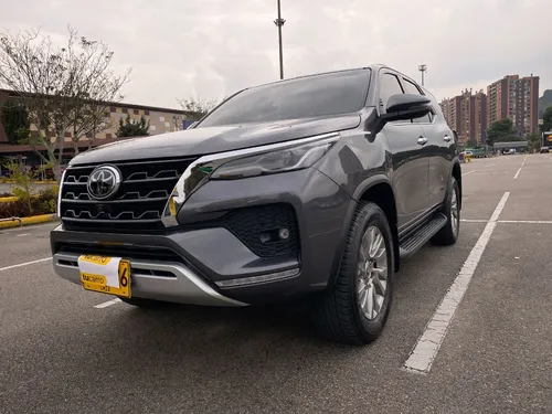 Toyota Fortuner 2.4 At 2023