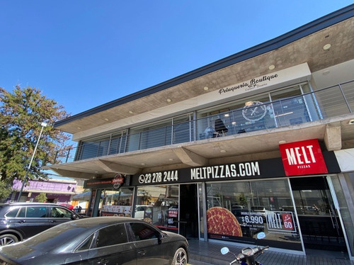 Local Comercial En Primer Piso Con Habilitación De Farmacia