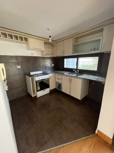 Alquiler Duplex 2 Dorm Con Escritorio B° Lomas Del Chateau.