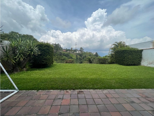 Se Vende Casa 460m2 5h/5b/4p Lomas De La Lagunita 6266