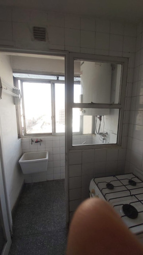 Alquiler Temporario - Departamento 3 Ambientes S/amoblar C/balcón - Av. Cabildo 2400 - Belgrano