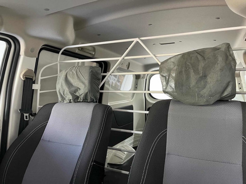 Imagen 9 de 23 de Lifan Foison Cargo 2023 1.3 Cargo 92cv