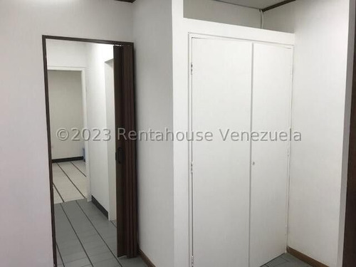 Cur Oficina En Venta En Los Cortijos De Lourdes 24-7012 Yg