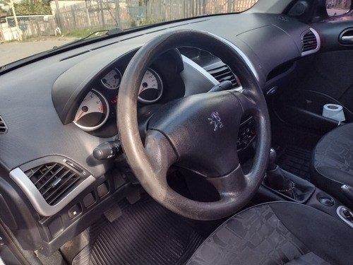 Imagem 15 de 15 de Peugeot 207 Passion 2011 1.4 Xr Flex 4p