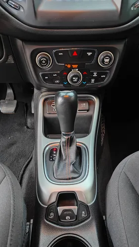 Jeep Compass 2.4 4X2 Longitude At